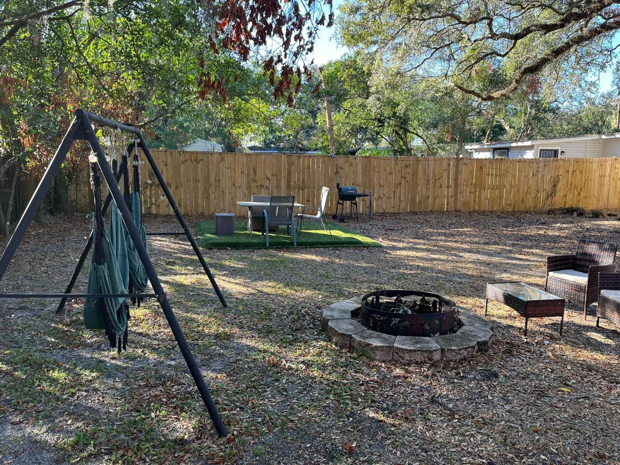Cozy Home In Tampa Near Ybor & Busch Gardens Exterior photo